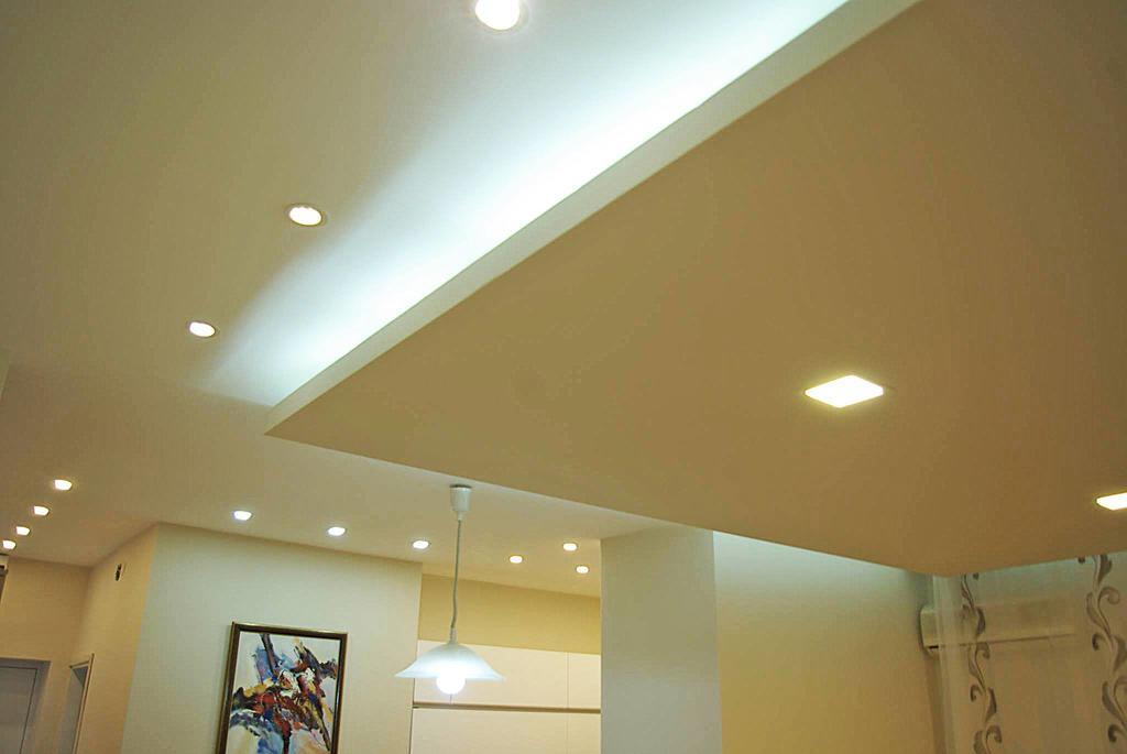 Square Studio Apartment Nis Bagian luar foto